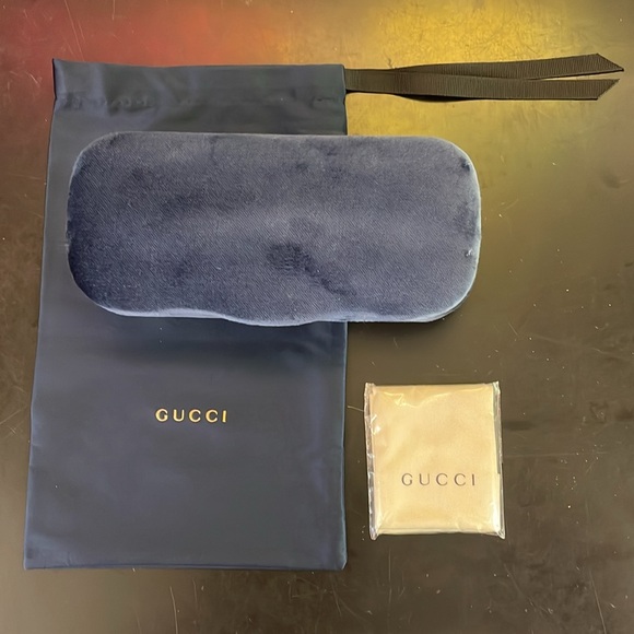 BLUE GUCCI EYEGLASS CASE *AUTHENTIC* - Picture 1 of 3